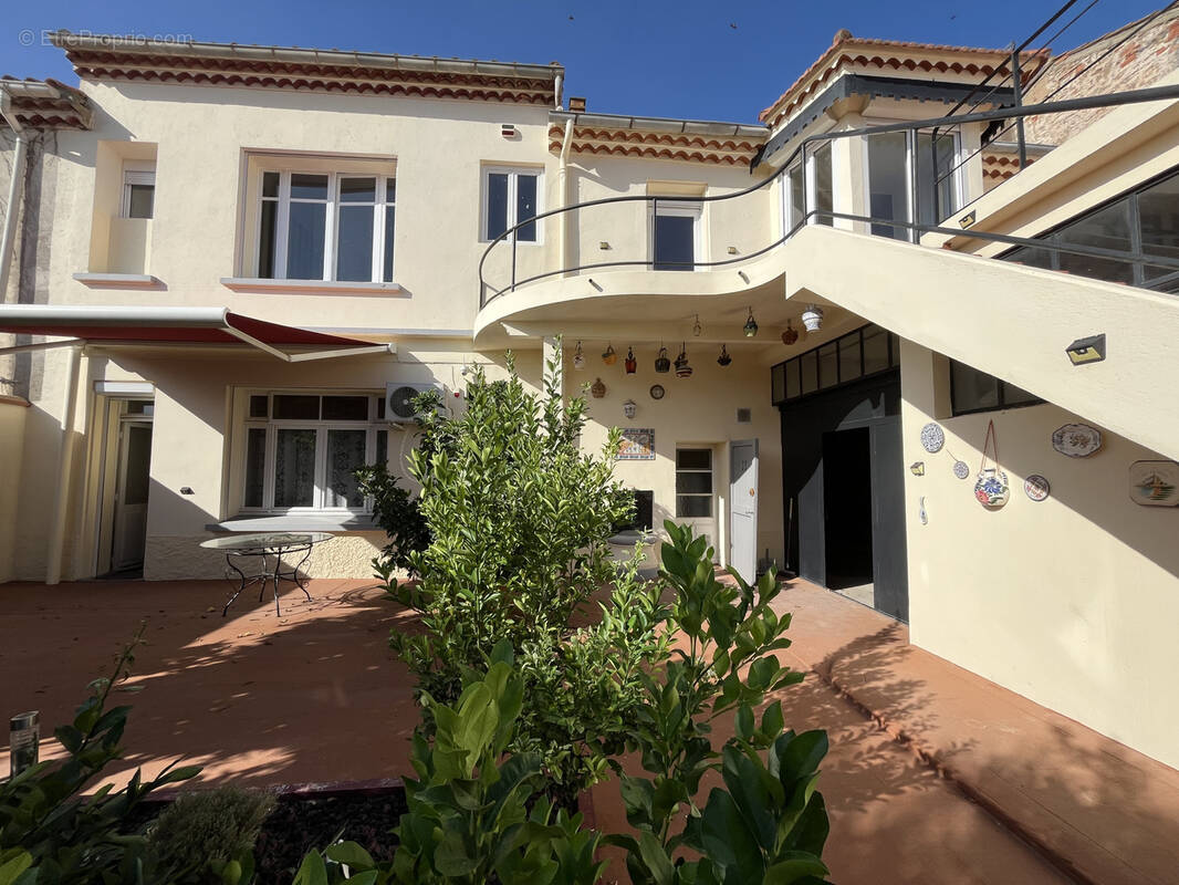 Maison à LEZIGNAN-CORBIERES