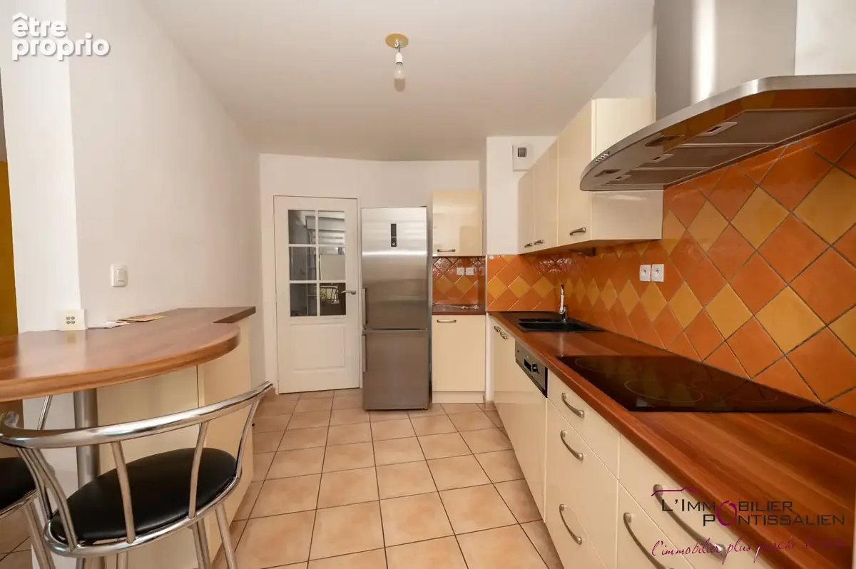 Pontarlier - les epinettes : appartement de type 3 avec ascenseur, terrasse, cave, box en sous-sol et parking - photo 7