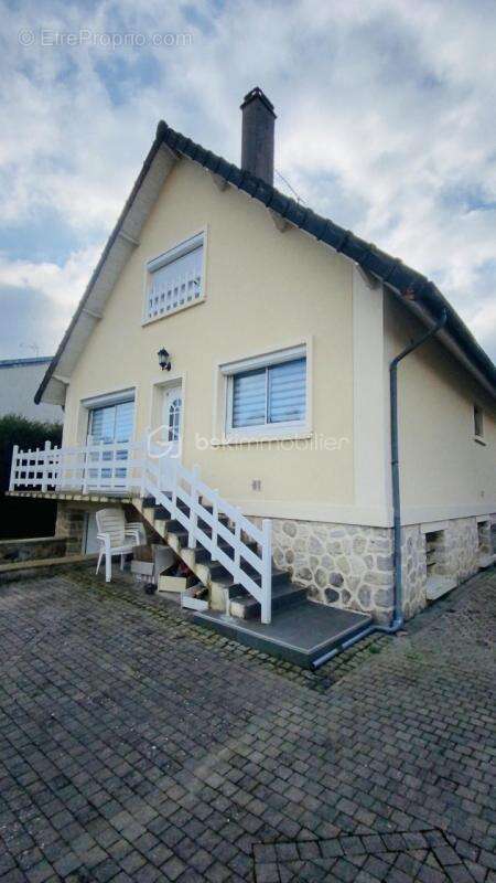 Maison à LA FERTE-ALAIS