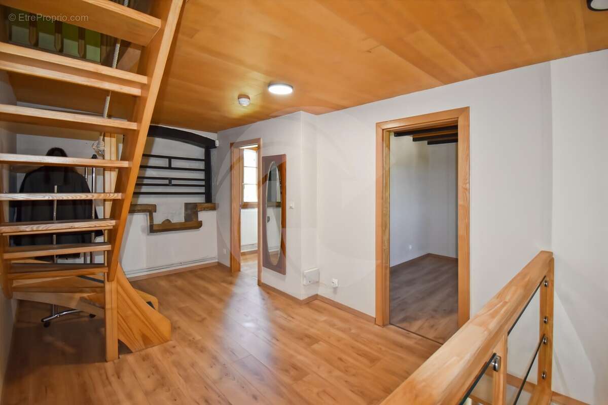 Maison à PUYLAROQUE