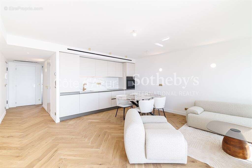 Appartement à BEAUSOLEIL