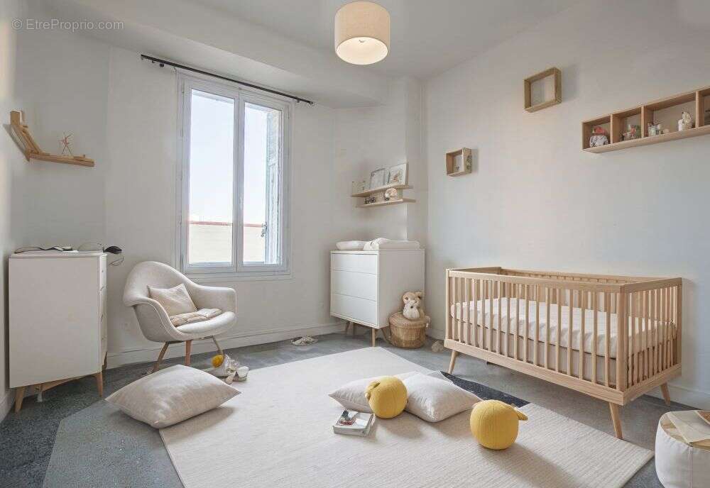 Appartement à MARSEILLE-5E