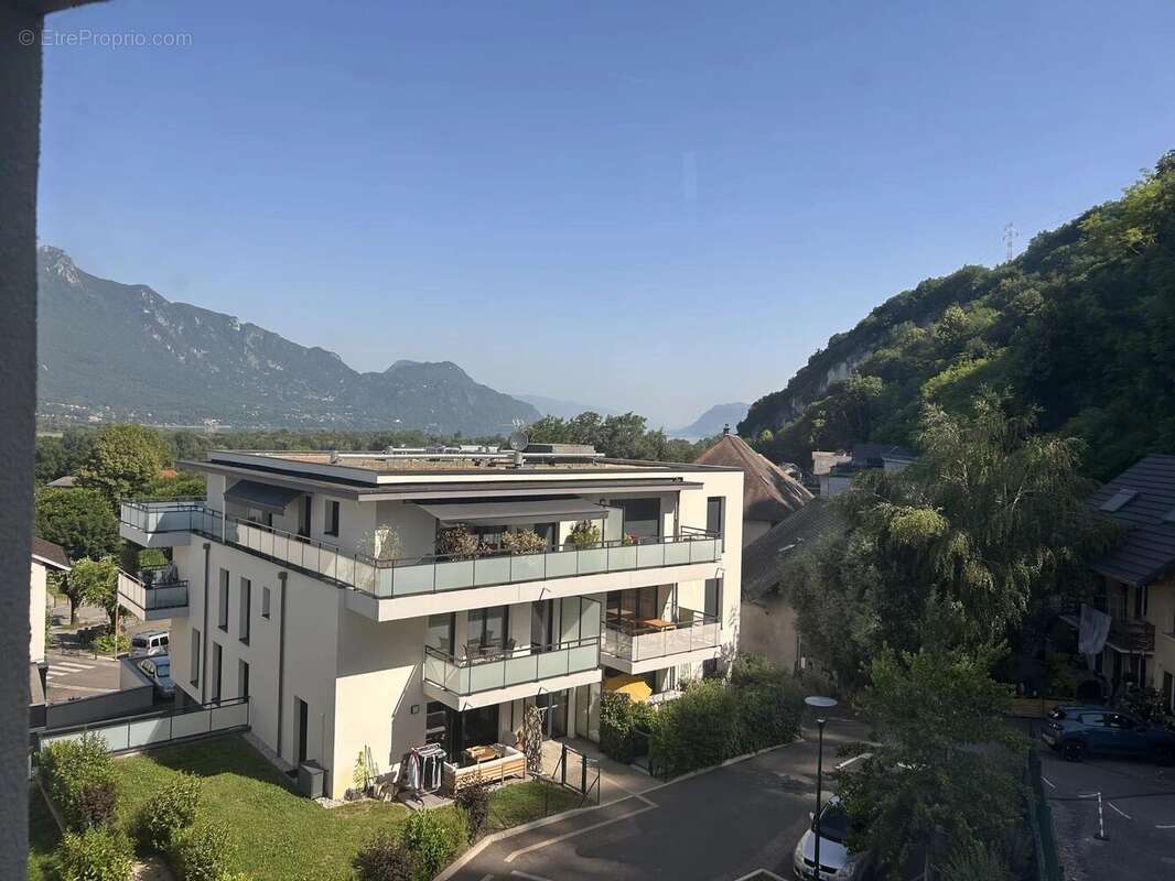 Appartement à VOGLANS