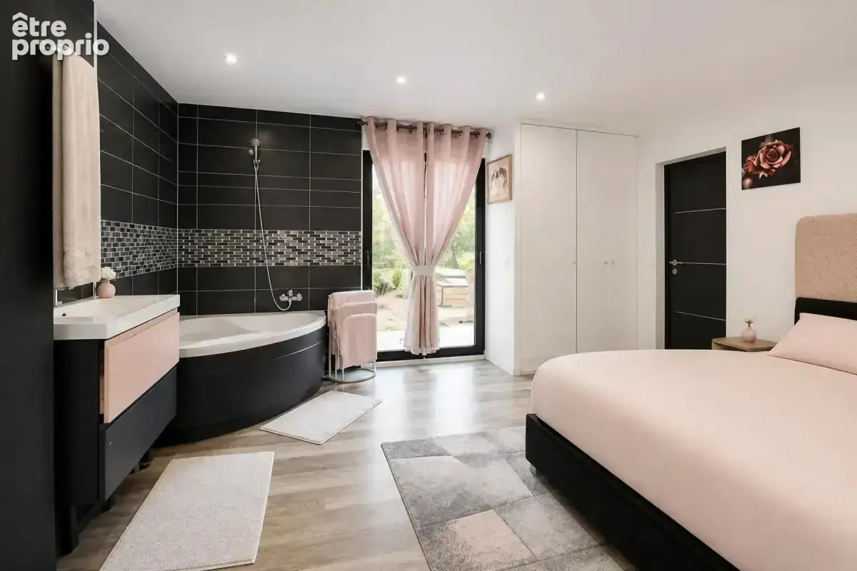 Maison de 8 pièces de 245 m² à Lamorlaye - photo 25