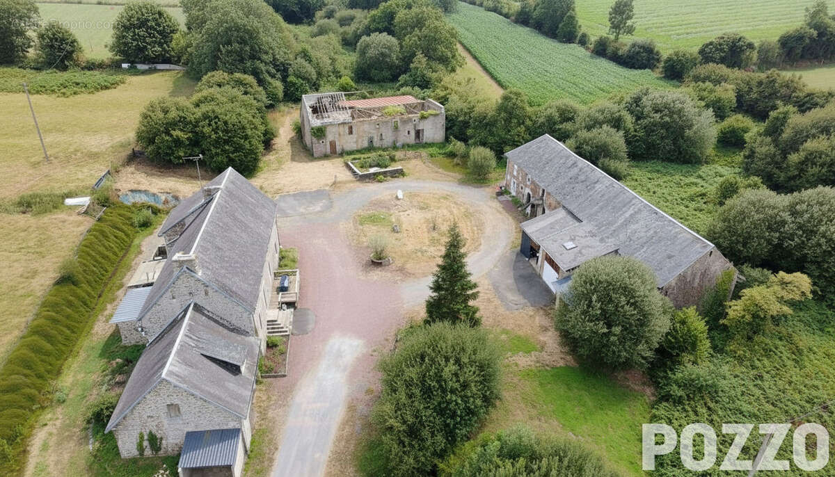 Propriété en pierre Quettreville sur sienne (50660) 8 pièces 216m² habitable 17000 m² terrain - photo 17