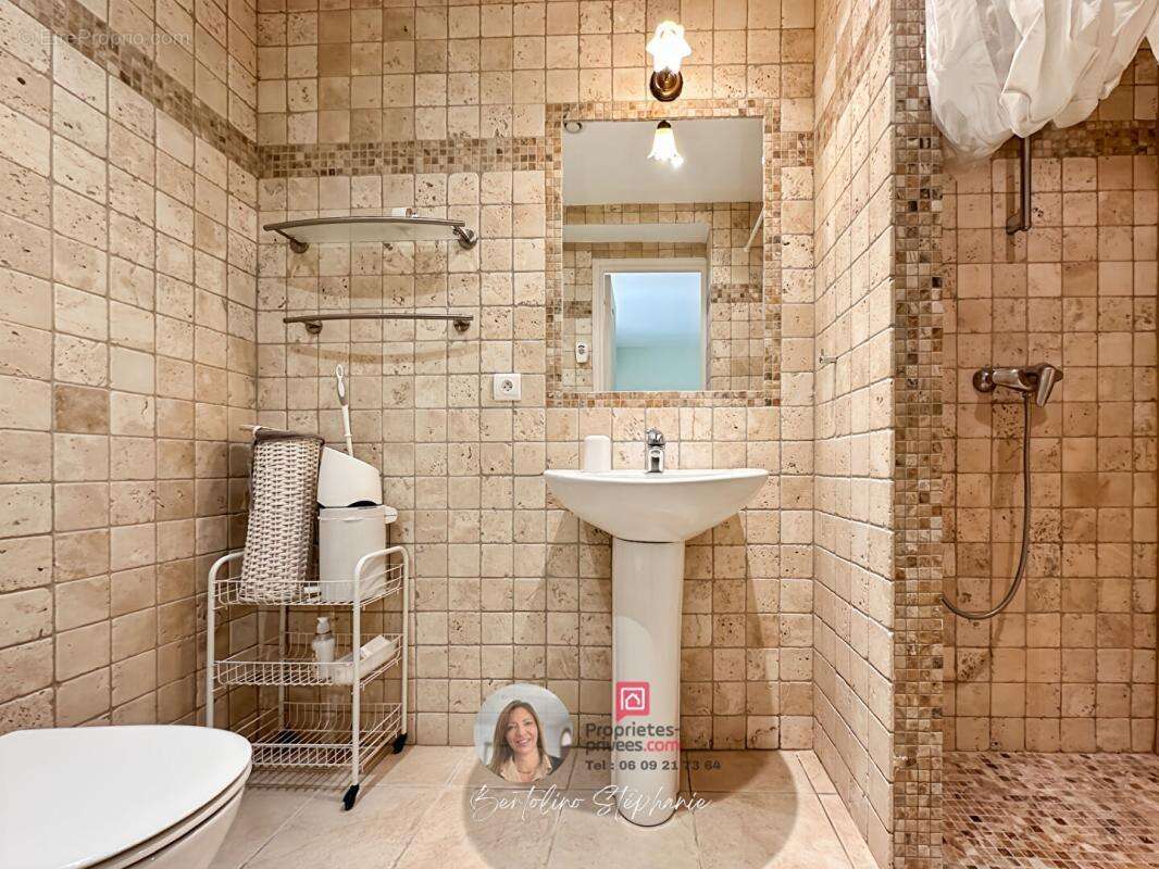 TRANS-EN-PROVENCE - Maison de plain-pied avec piscine, dépendance et terrain paysagé - photo 15