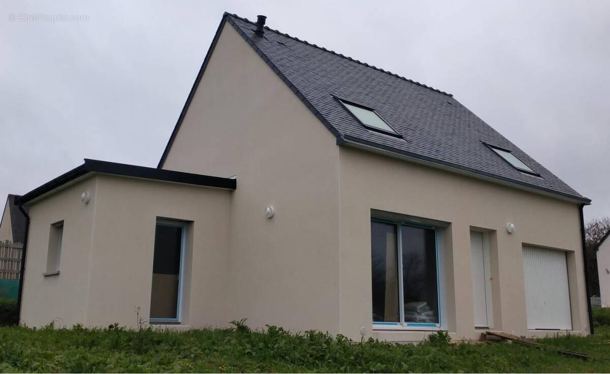 Maison à LAMPAUL-GUIMILIAU