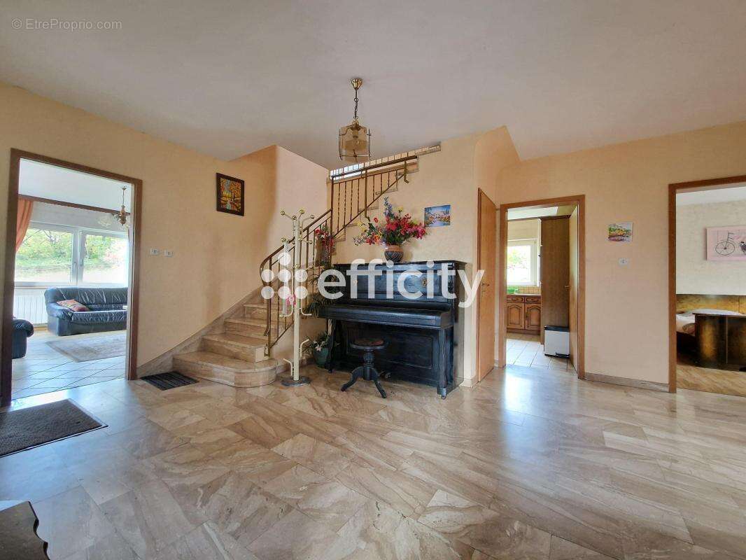 Maison à BAERENTHAL