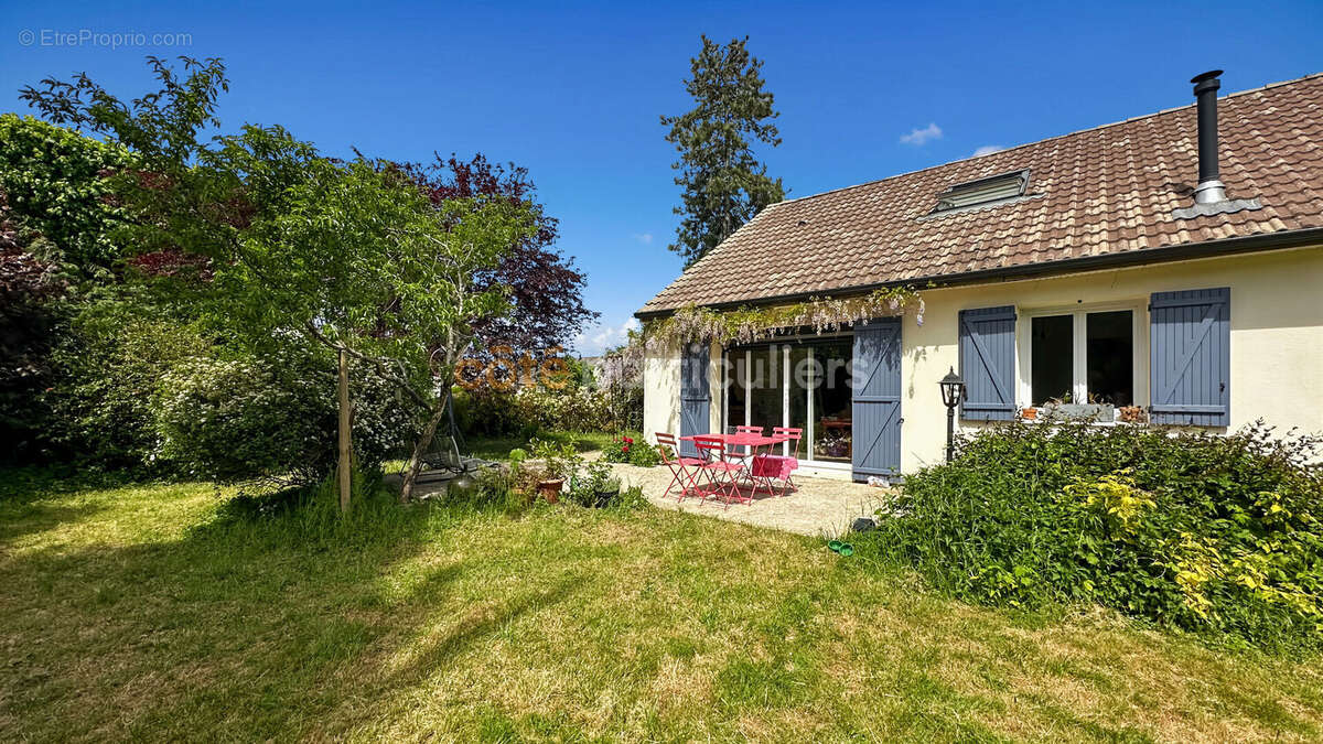 Maison à EVRY-GREGY-SUR-YERRE