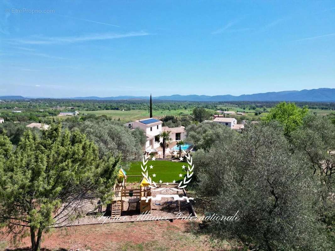 Appartement à LE LUC