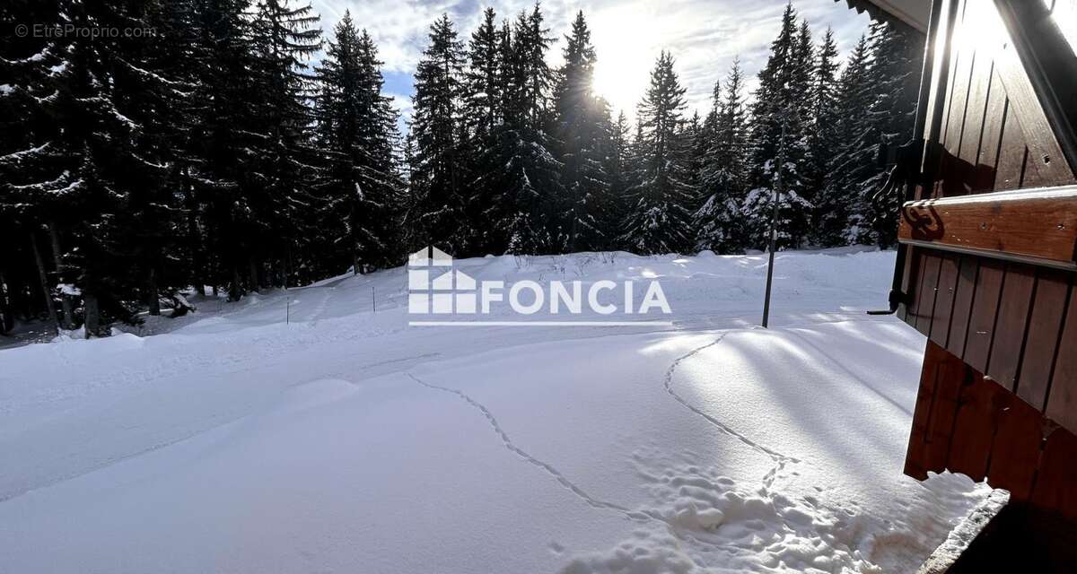 Appartement à HAUTELUCE