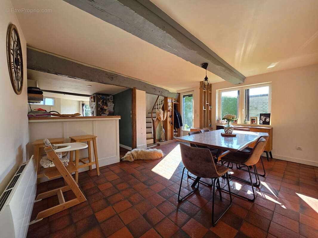 Maison à MOYAUX