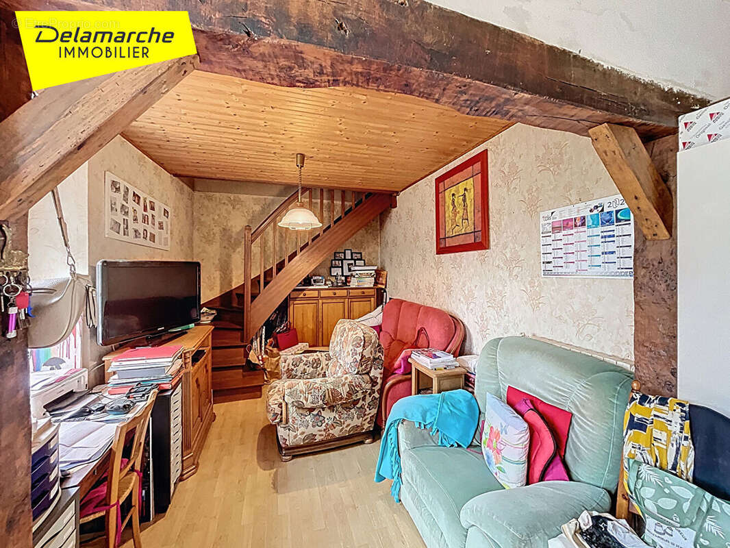 Maison à LA COLOMBE