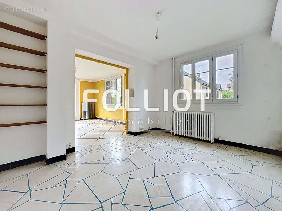 A VENDRE - Maison à Mouen de 6 pièce(s) 114 m2 - photo 6