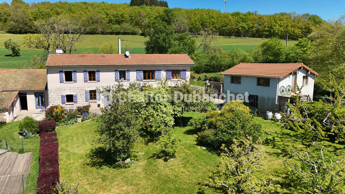 Maison à VIOLAY