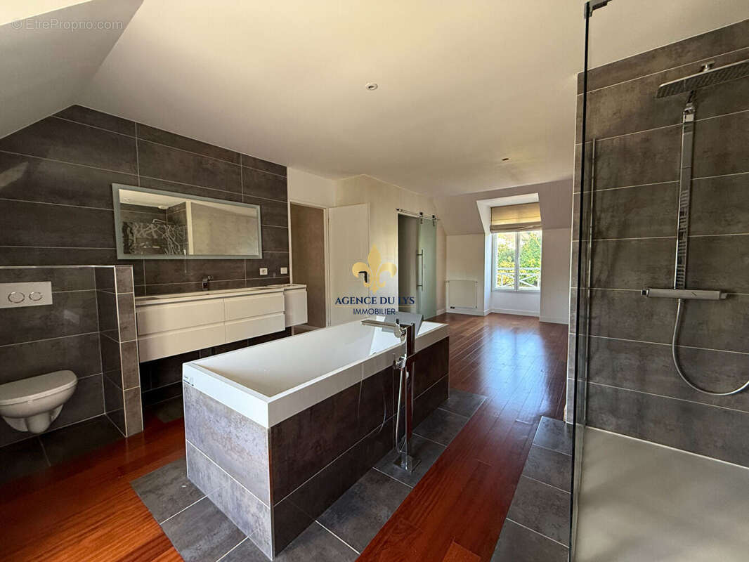 Maison à MORTEFONTAINE