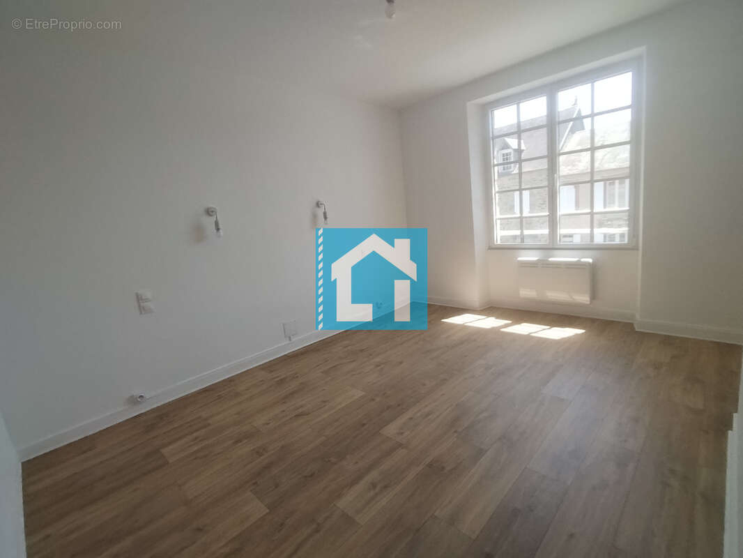 Maison à SAINT-JEAN-LE-THOMAS