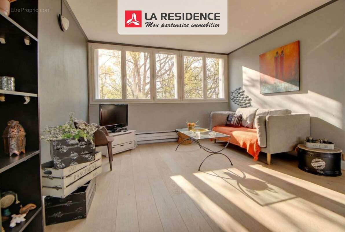 Appartement à VERNEUIL-SUR-SEINE