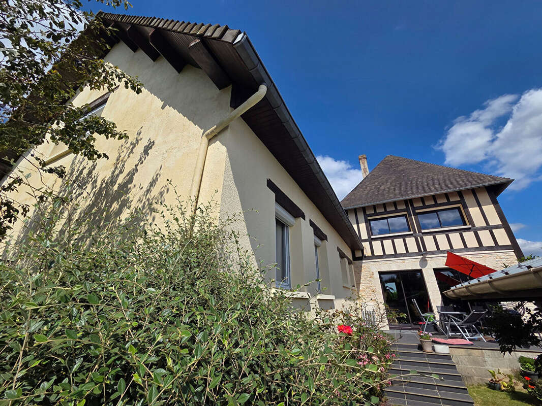 Maison à LA MAILLERAYE-SUR-SEINE