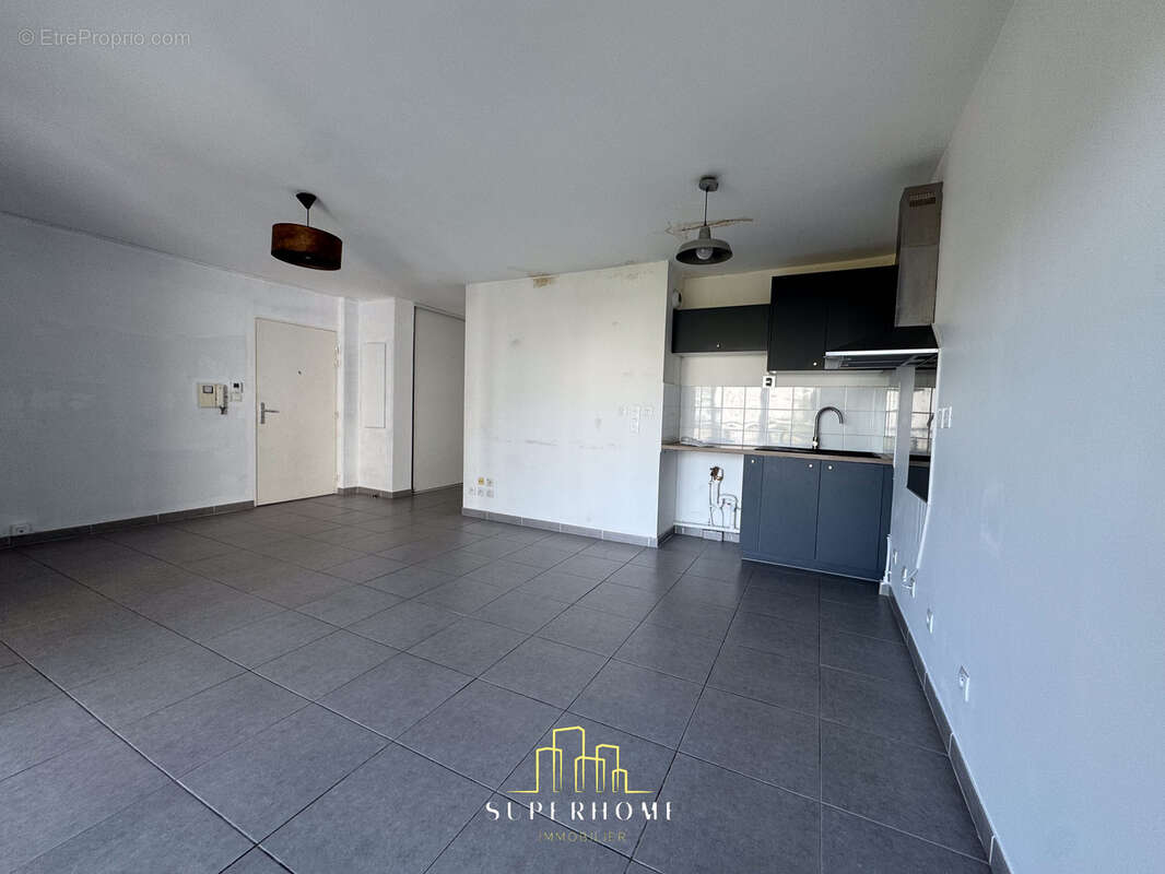 Appartement à MARSEILLE-14E