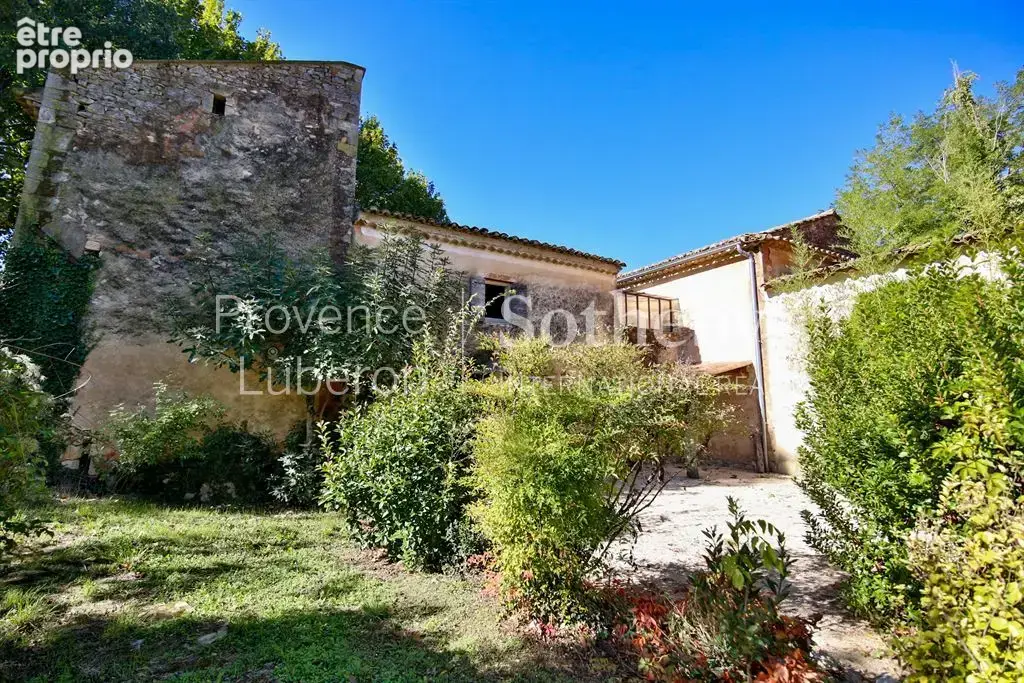 Mas du 18ème siècle avec piscine et 2 hectares de terrain - photo 19
