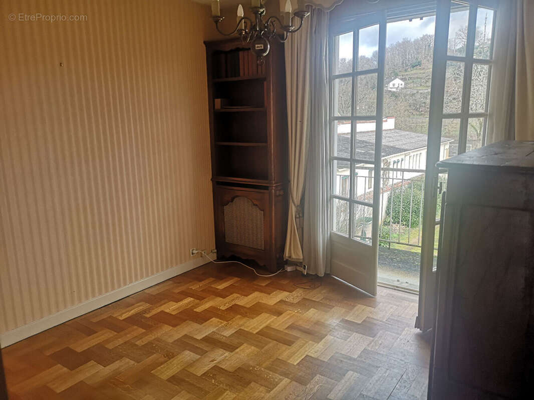 Maison à AIXE-SUR-VIENNE