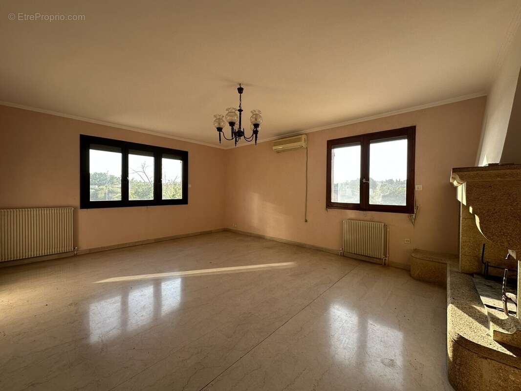 Maison 164 m² à Juvignac  - photo 8