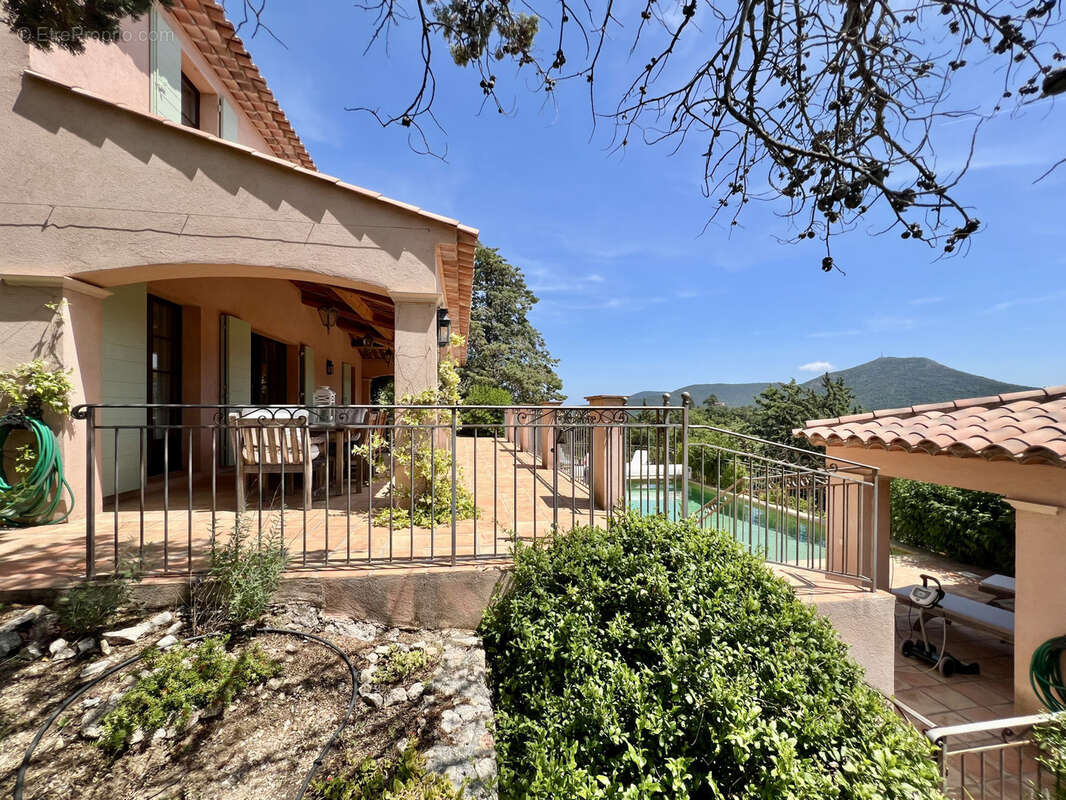 Maison à PLAN-DE-LA-TOUR