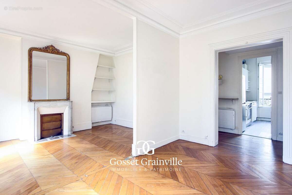 Appartement à PARIS-4E