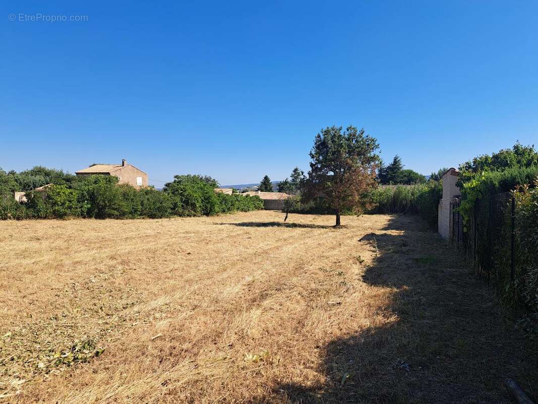 Photo 3 - Terrain à ROBION