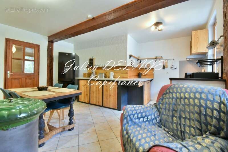 Appartement à SAINT-CLEMENT-SUR-DURANCE