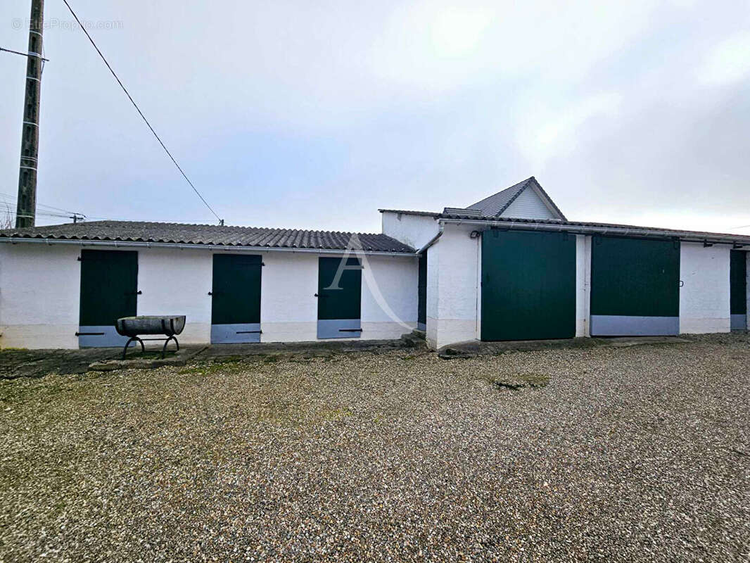 Maison à VIRONCHAUX