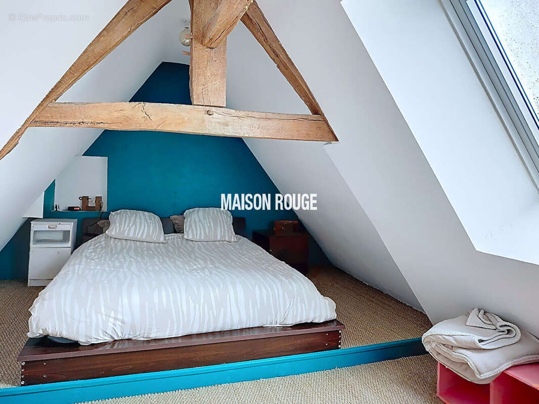 Maison à COMBOURG