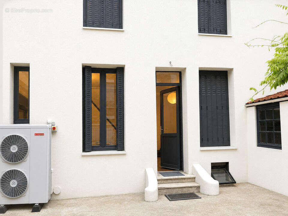 Maison à IVRY-SUR-SEINE