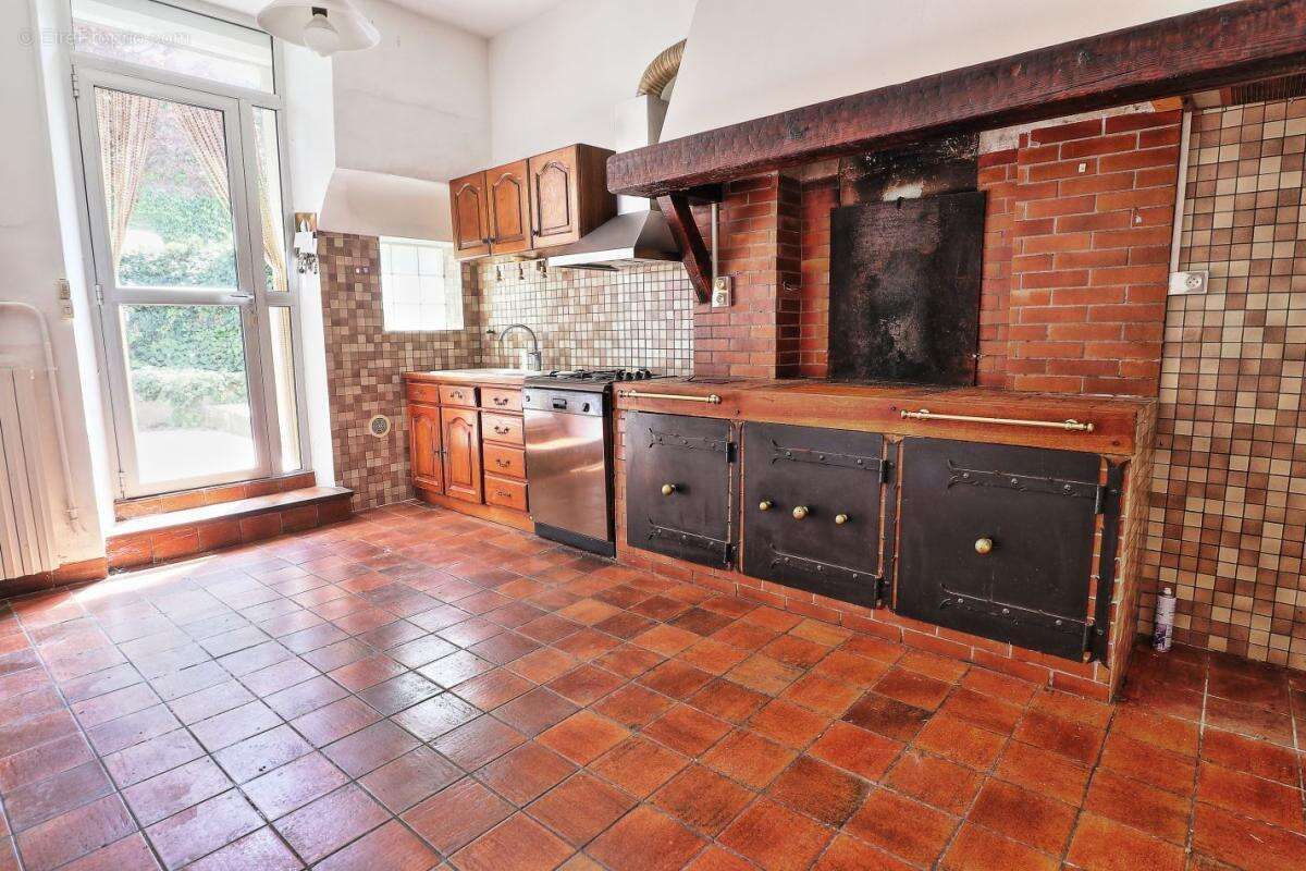 Maison 155 m² à Homps  - photo 2
