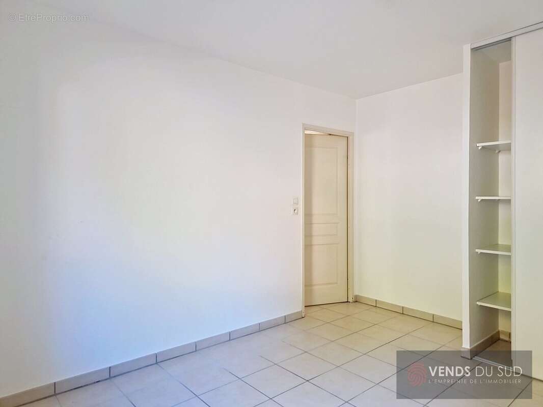 Appartement à LAMALOU-LES-BAINS
