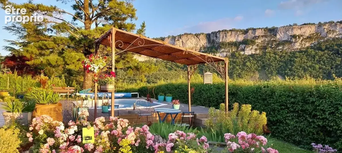 très Belle villa contemporaine F5 avec garage et piscine sur 1706m2 de terrain avec vue imprenable - photo 9