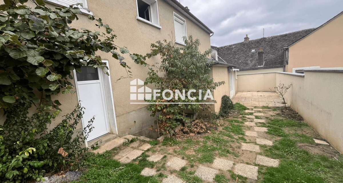 Maison familiale centre Dollon - photo 9