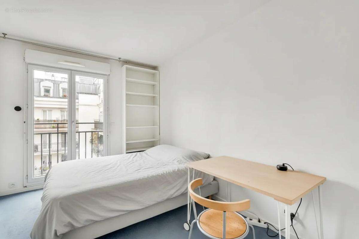 Appartement à PARIS-9E