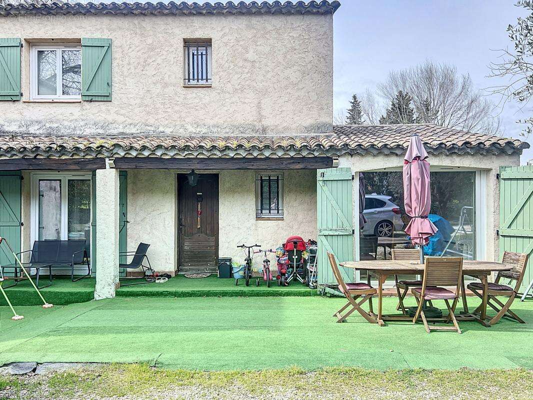 Maison à VILLENEUVE-LOUBET