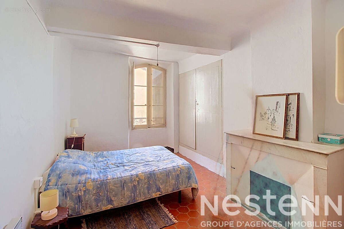 A VENDRE SUR LORGUES -Immeuble en Centre-Ville avec Jardin et Fort Potentiel - photo 14