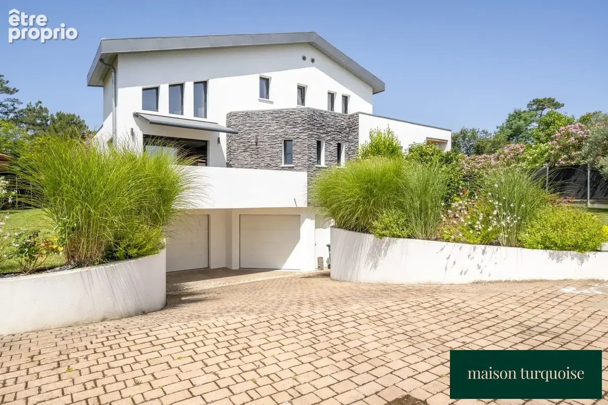 Maison 264 m² à Anglet  - photo 3