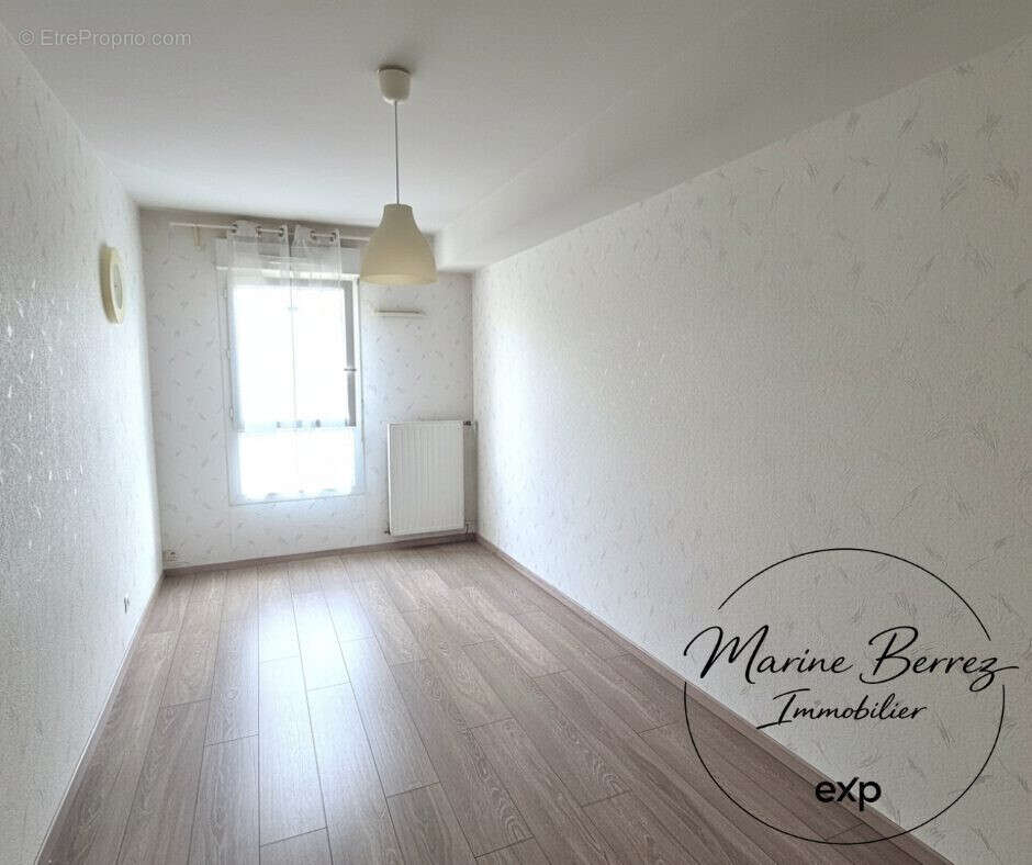 Chambre 3 - Appartement à CHAMBERY