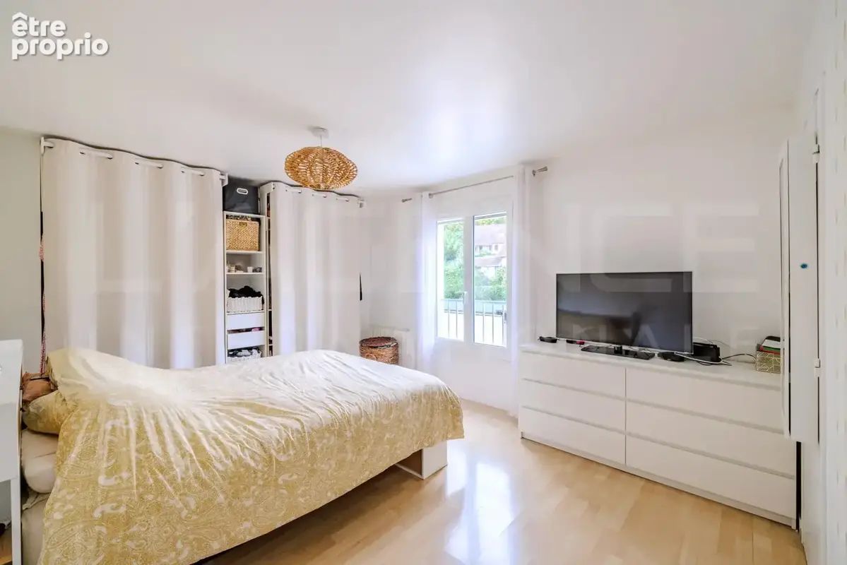 Maison familiale dans un environnement calme et verdoyant - photo 10