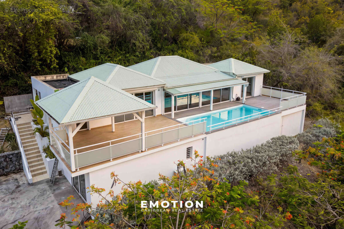 EXCLUSIVITE - Villa T4 vue mer + Studio aux Jardins de la Baie Orientale - photo 3