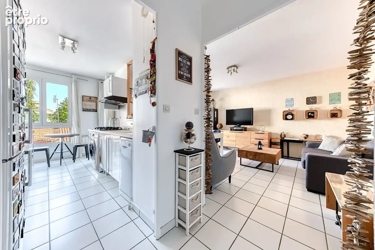 Appartement Lyon 2 pièce(s) 50.37 m2 avec garage - photo 2
