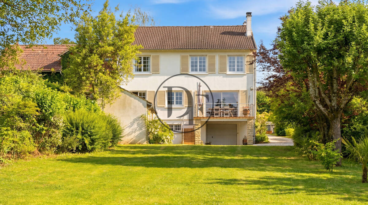 Maison à SAMOIS-SUR-SEINE