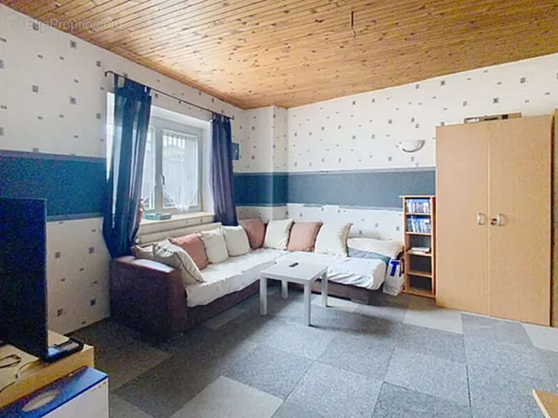 Maison à CUSTINES