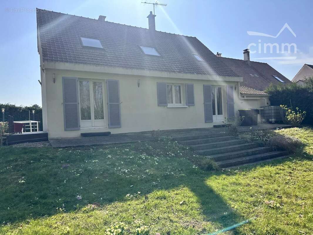 Maison à CONGIS-SUR-THEROUANNE