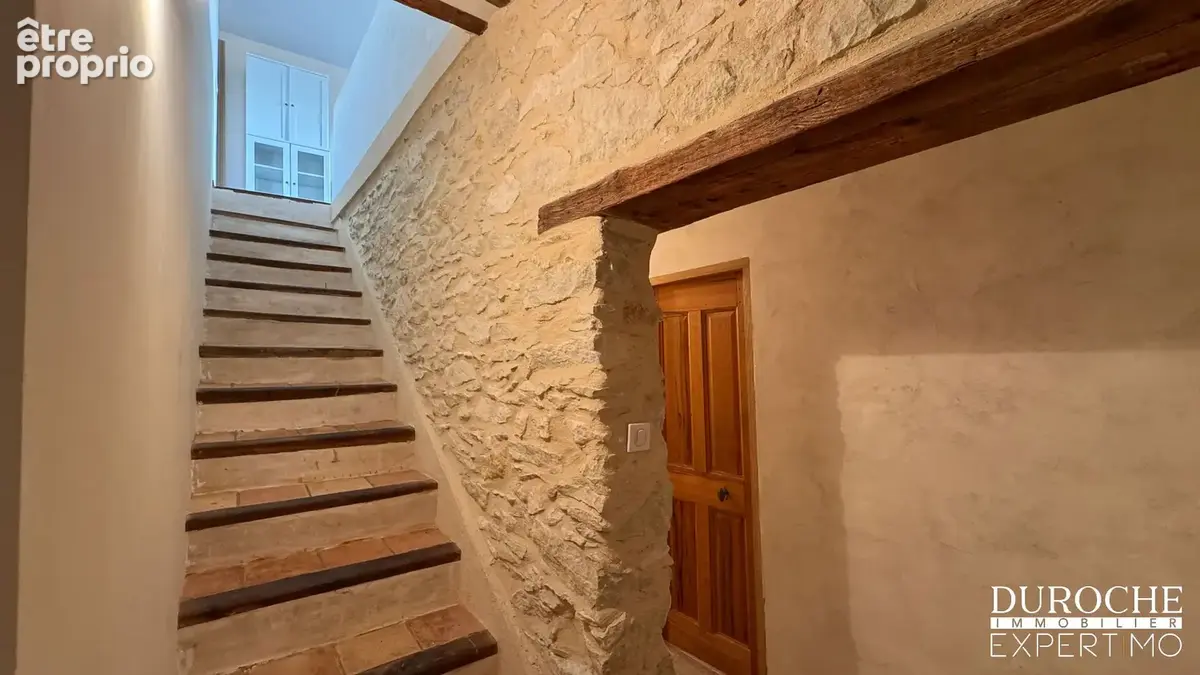 Ancien mas de village 224 m2 avec appartement indépendant et potentiel exceptionnel   Caderousse - photo 2